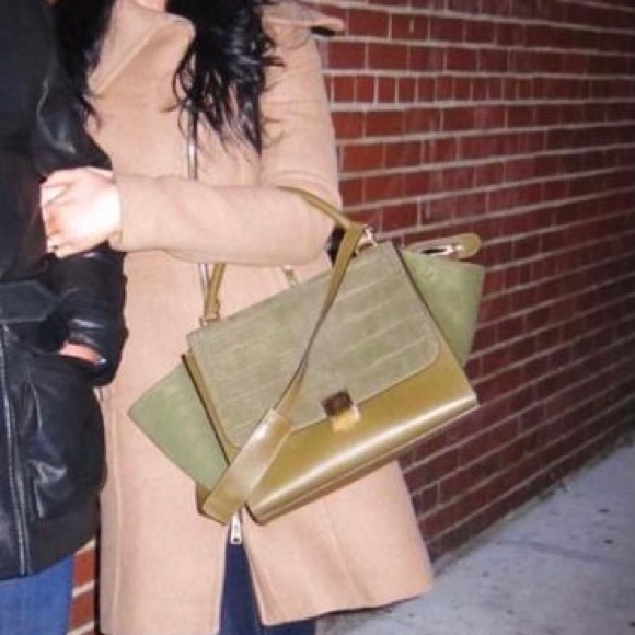 Celine Trapeze bag rare leather/color combo - Picture 9 of 9